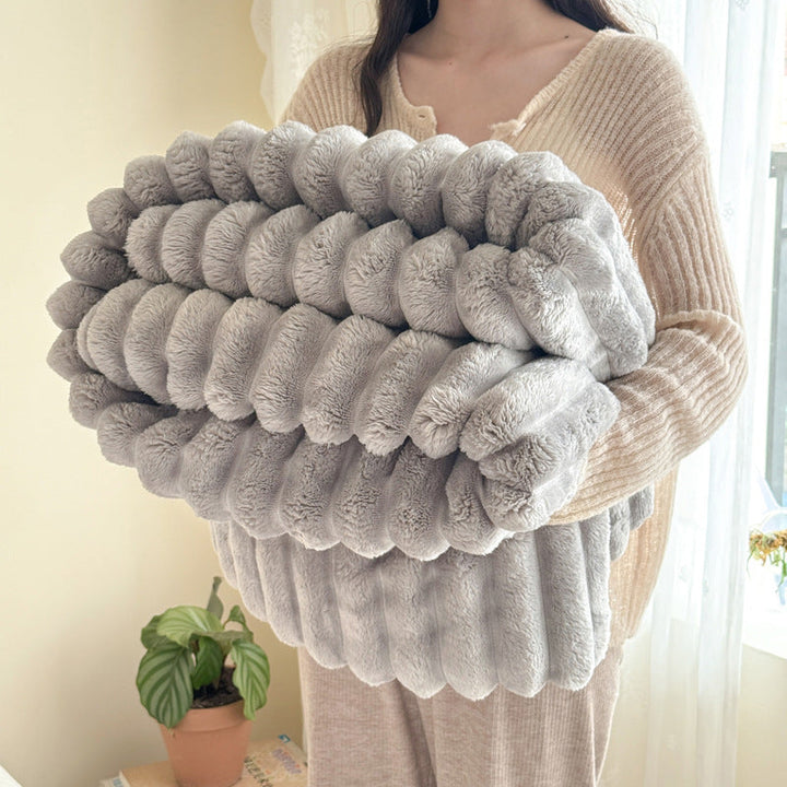 Women's Oversized Snuggle Blanket with Haptic Kalsten
