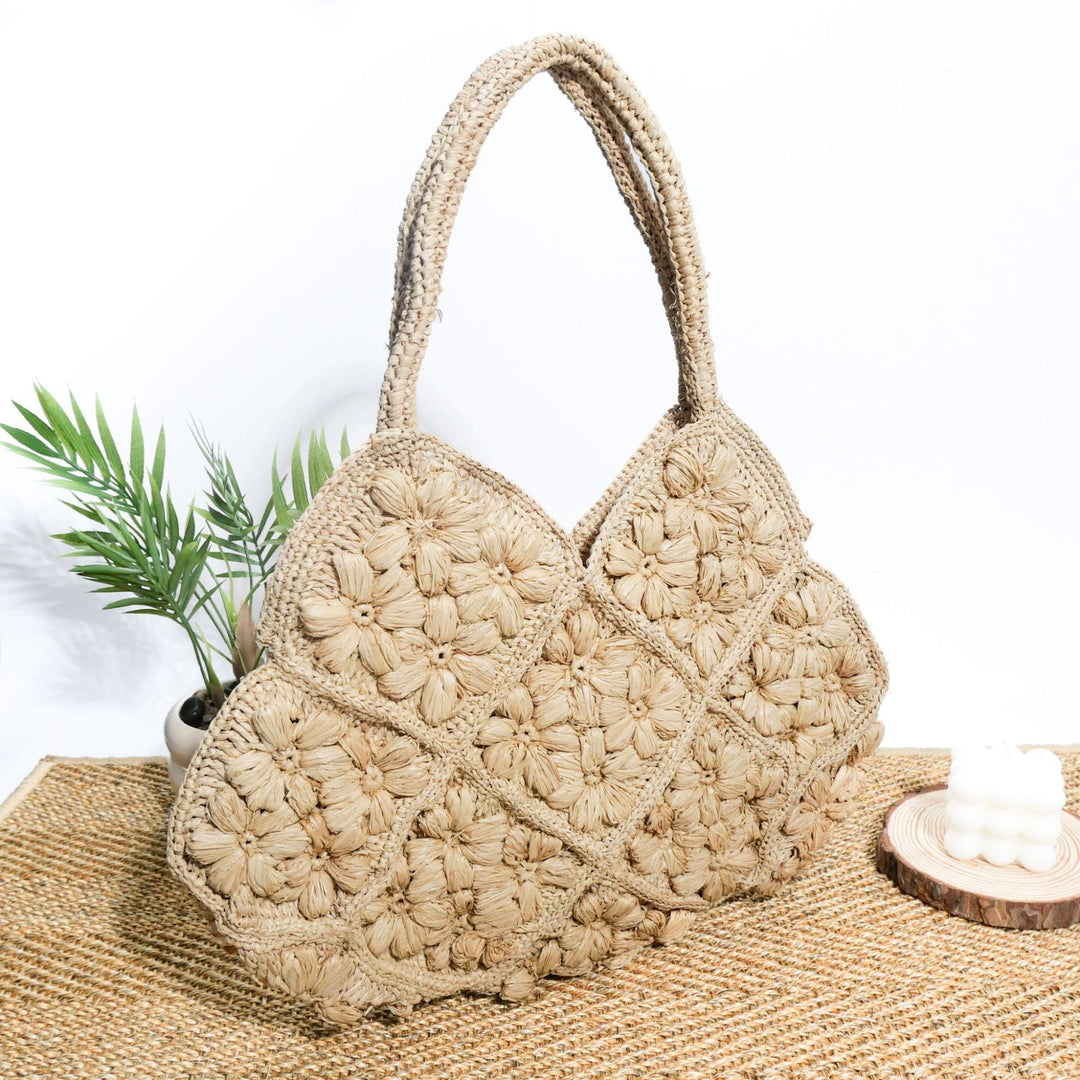 Handcrafted crossbody bag with floral decorative embroidery Kalsten