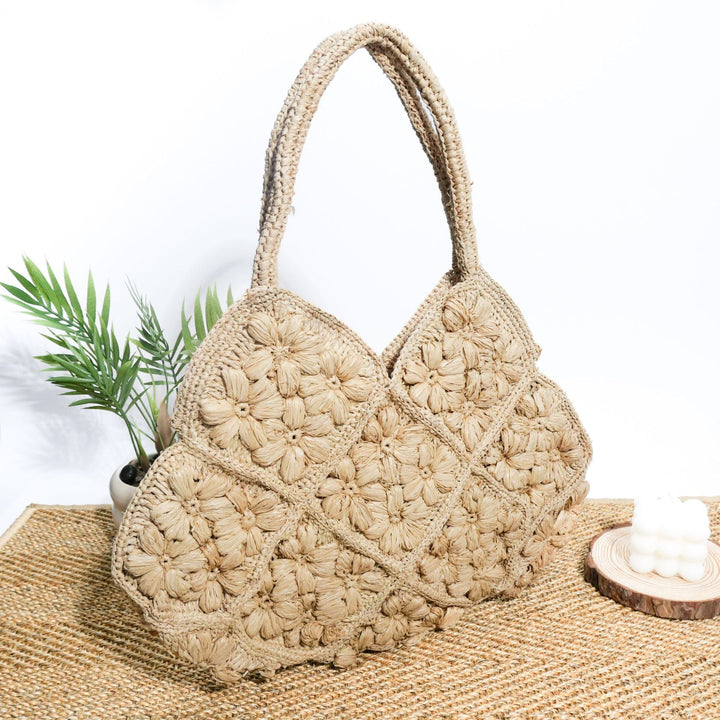 Handcrafted crossbody bag with floral decorative embroidery Kalsten