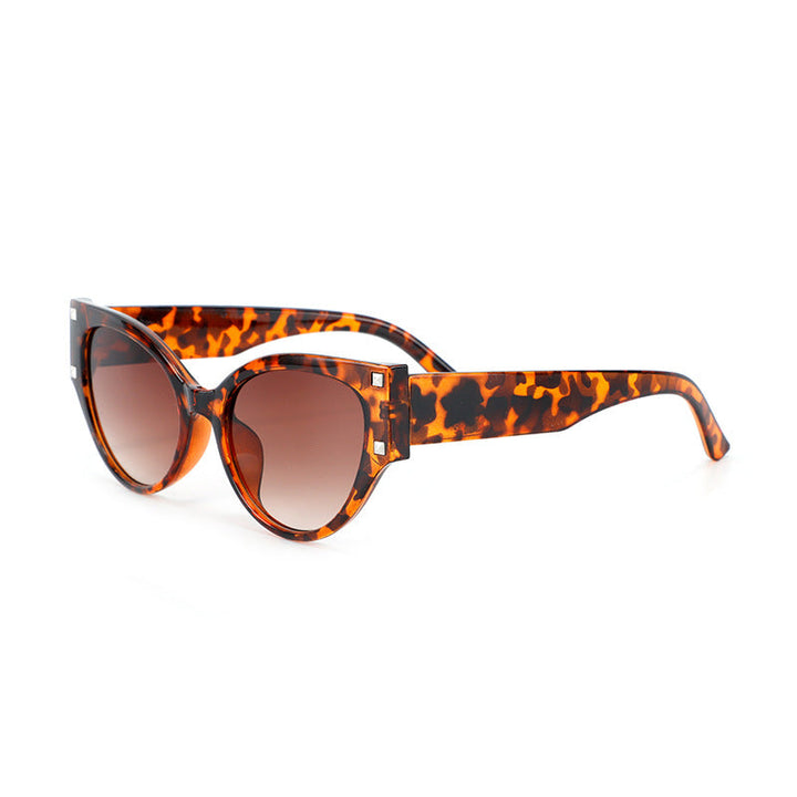Women's trendy Cat-Eye sunglasses with glamorous accents Kalsten