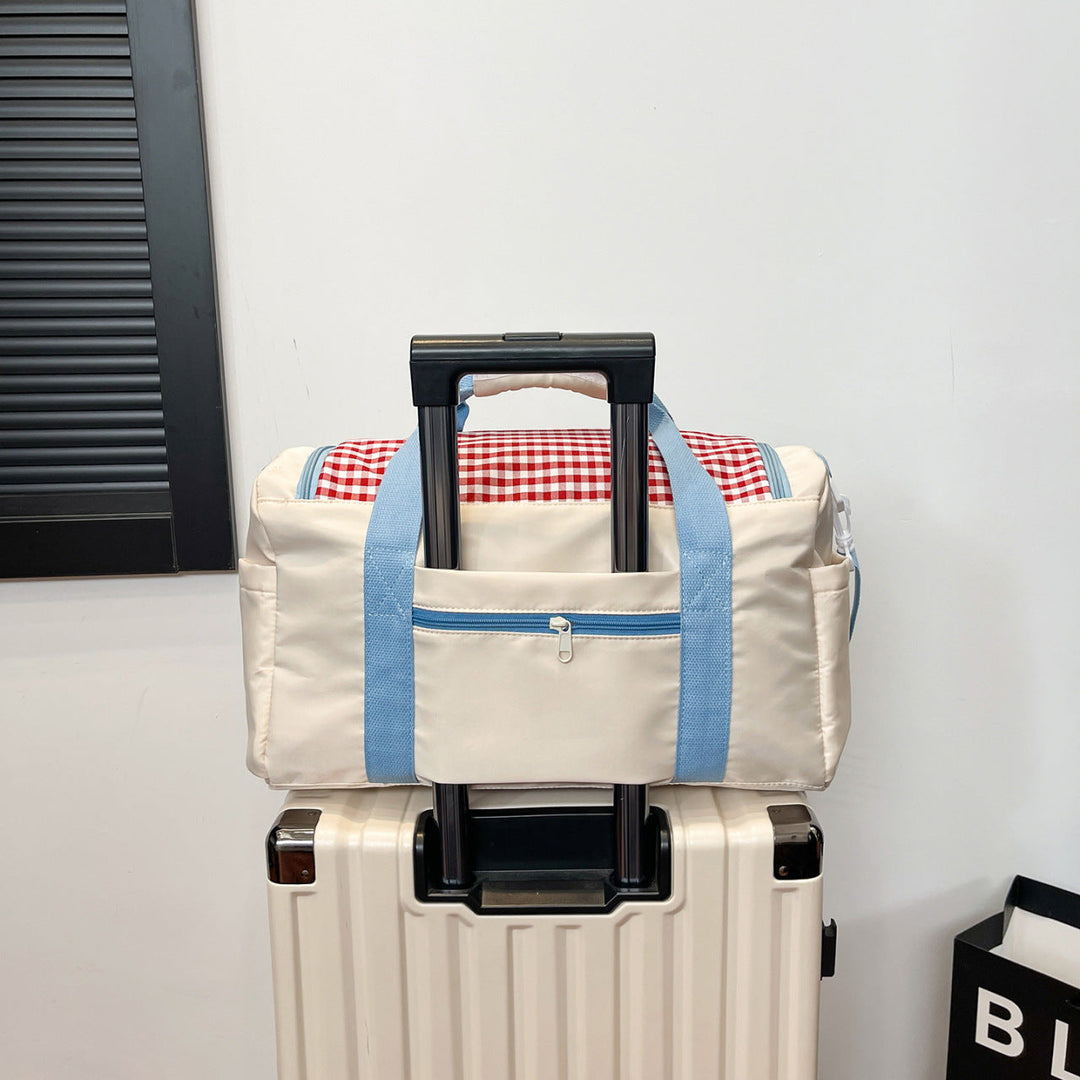Sporty travel bag with multiple outer pockets Kalsten