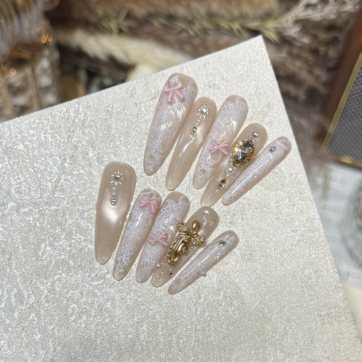 Decorative Press-On Nail Tips Acalora