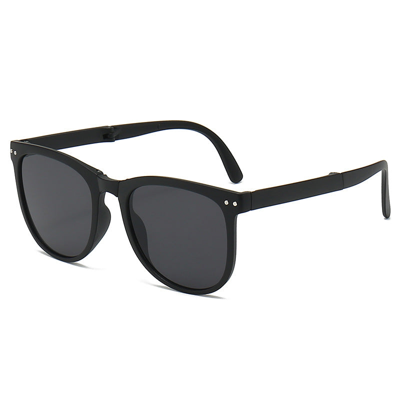 Ladies trendy sunglasses with multifaceted frame Kalsten