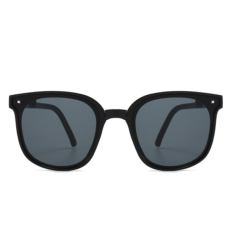 Women's classic sunglasses in stylish design Kalsten