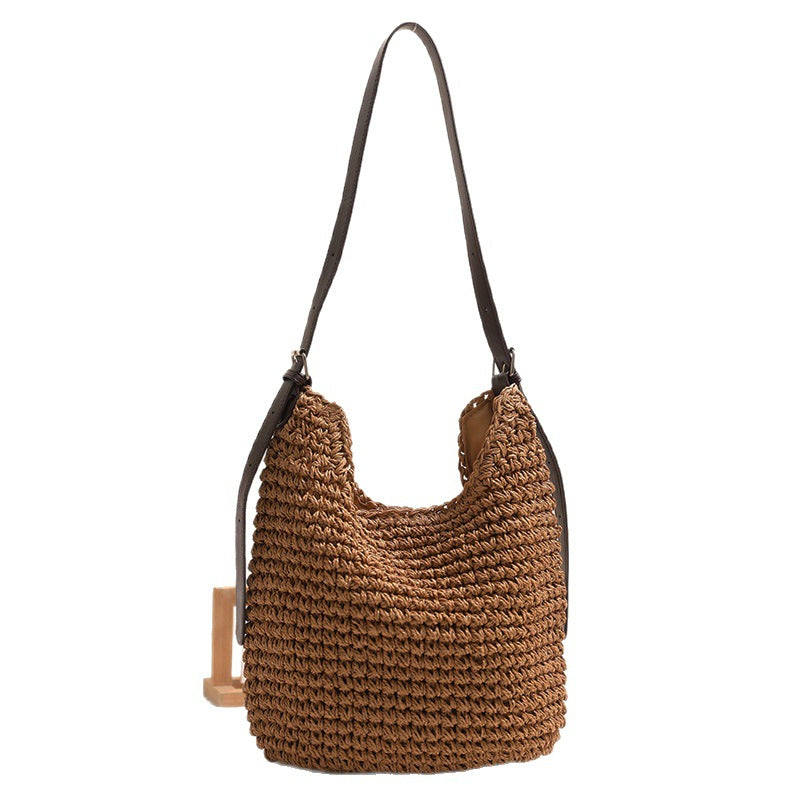 Casual handbag with wide shoulder strap Kalsten
