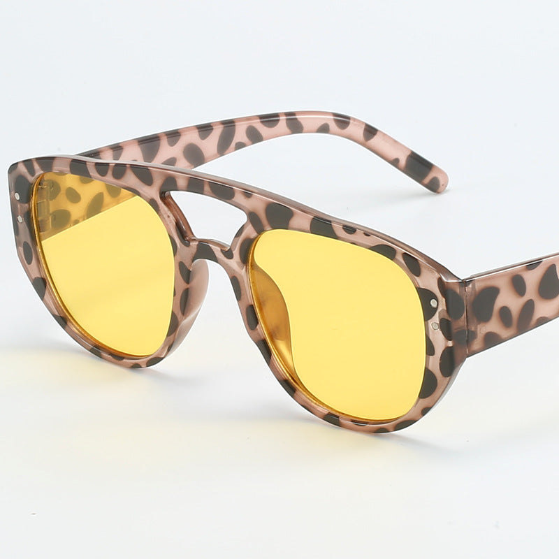 Women's Stylish Sunglasses in Trendy Leopard Print Kalsten