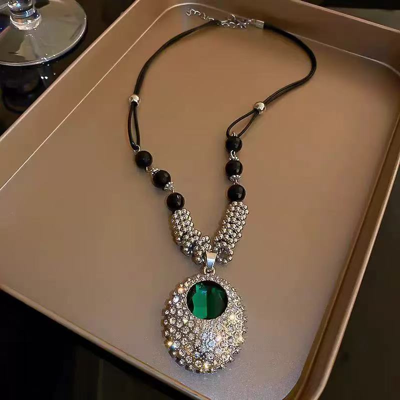 Crystal Embellished Pendant Necklace Kalsten