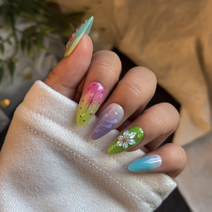 Artistic Floral-Embellished Press-On Nail Set Kalsten
