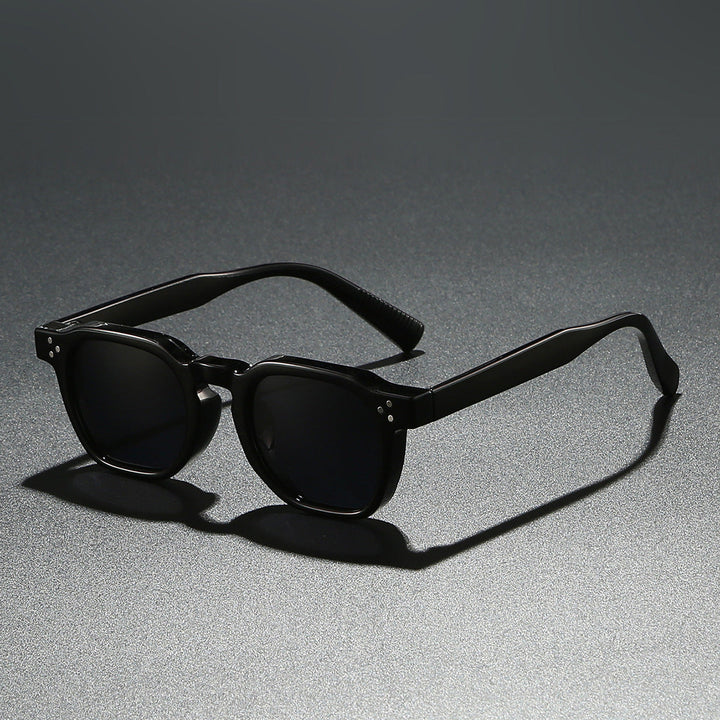 Ladies fashionable sunglasses in innovative design Kalsten