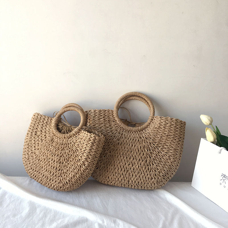 Beach bag made of hand-woven natural material Kalsten