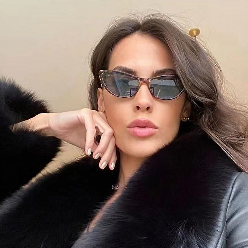 Ladies fashionable sunglasses in striking animal design Kalsten
