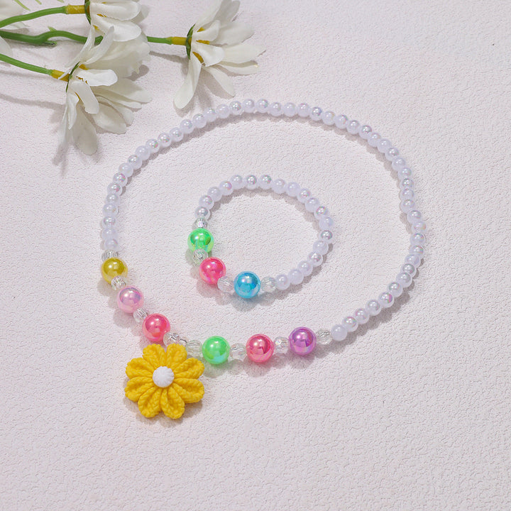 Playful jewelry set with flower pendant Kalsten