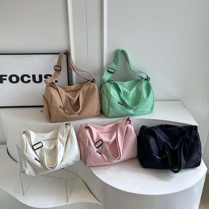 Tote bag with adjustable shoulder strap and spacious inner compartment Kalsten