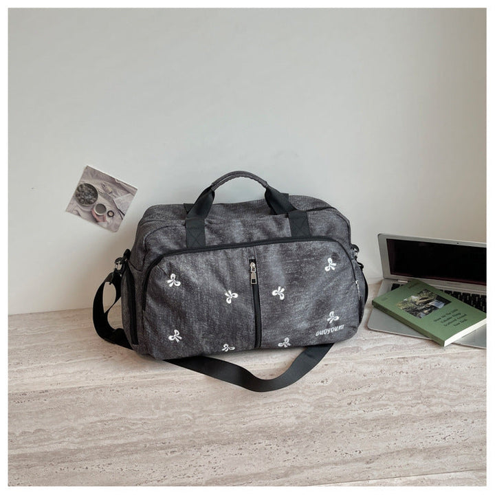 Women's spacious sport and travel bag with elegant details Kalsten