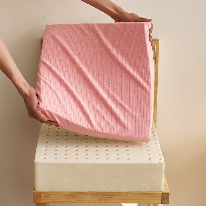 Breathable and Hypoallergenic Mattress Topper Kalsten