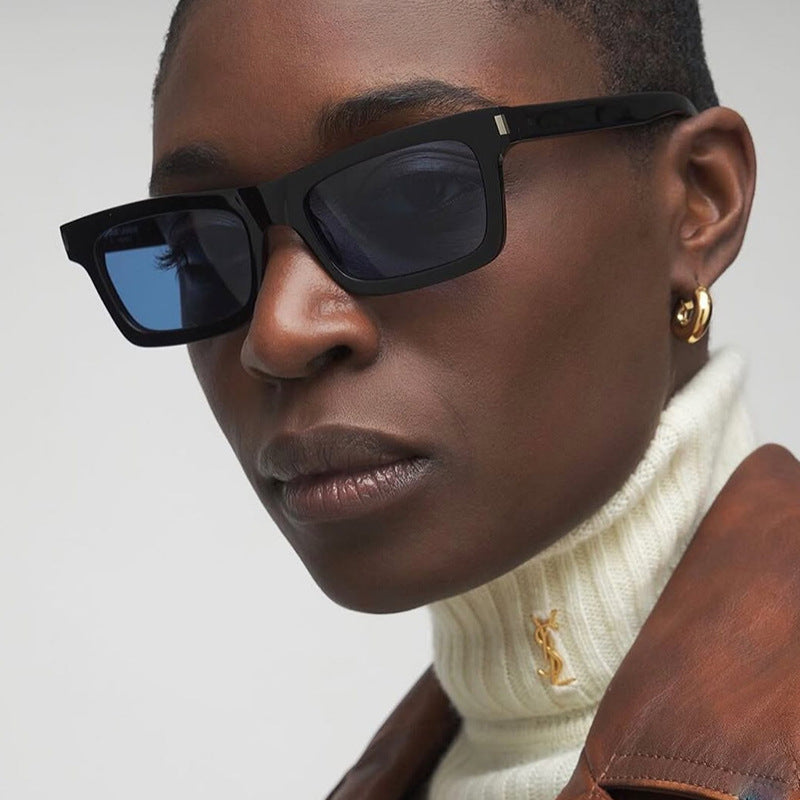Women's square sunglasses with transparent lenses and stylish design Kalsten
