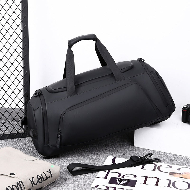 Sporty travel bag with integrated shoe compartment and multifunctional storage Kalsten