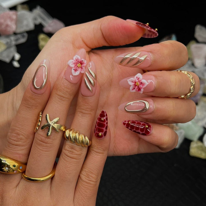 Animal-Inspired Press-On Nail Art Set Kalsten