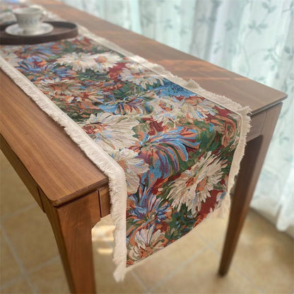 Decorative Leaf Pattern Table Runner