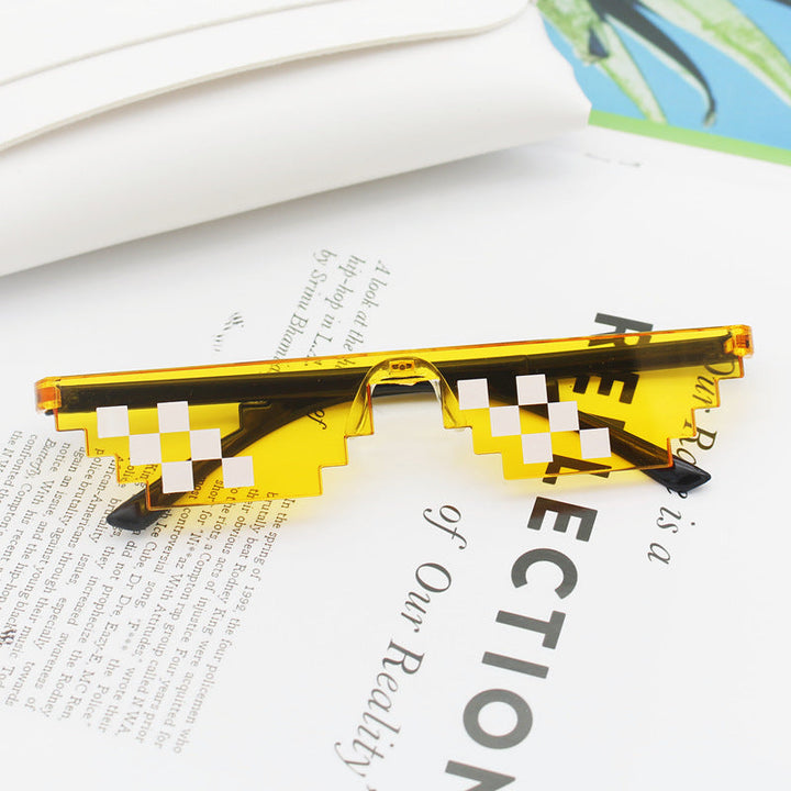 Ladies creative sunglasses in modern style element Kalsten
