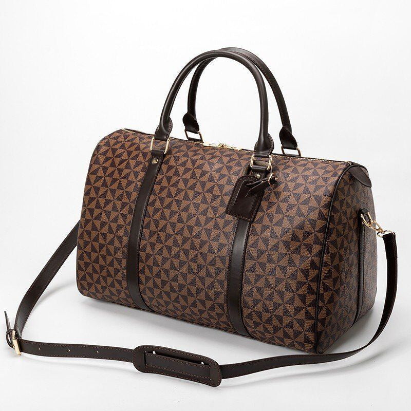 Spacious travel bag with stylish geometric design Kalsten
