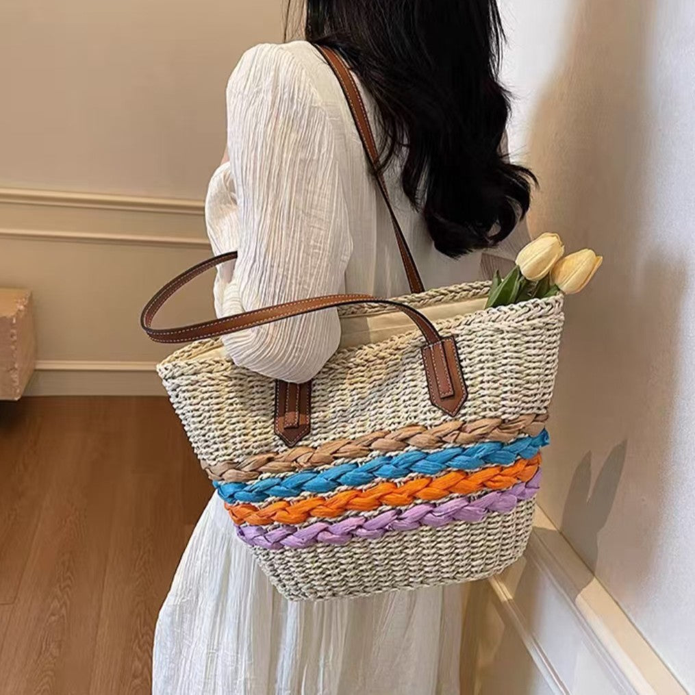 Shoulder bag made of braided material with colorful detail Kalsten
