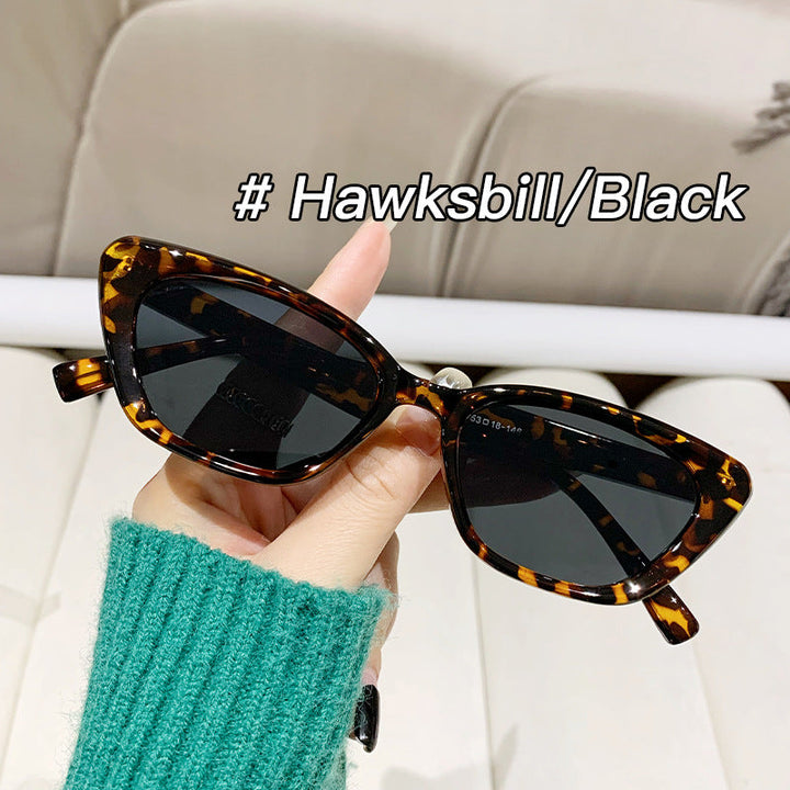 Women Cat-Eye Sunglasses with high-quality, geometric frame Kalsten