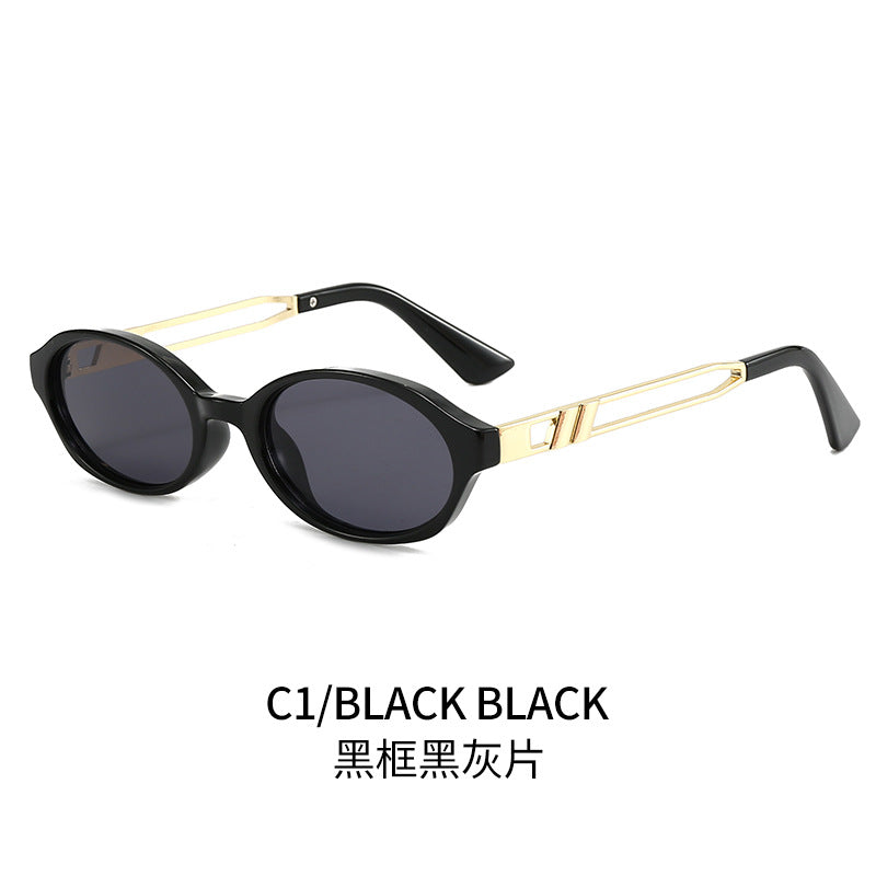 Women Elegant Sunglasses in luxurious tortoiseshell design with golden metal accents Kalsten