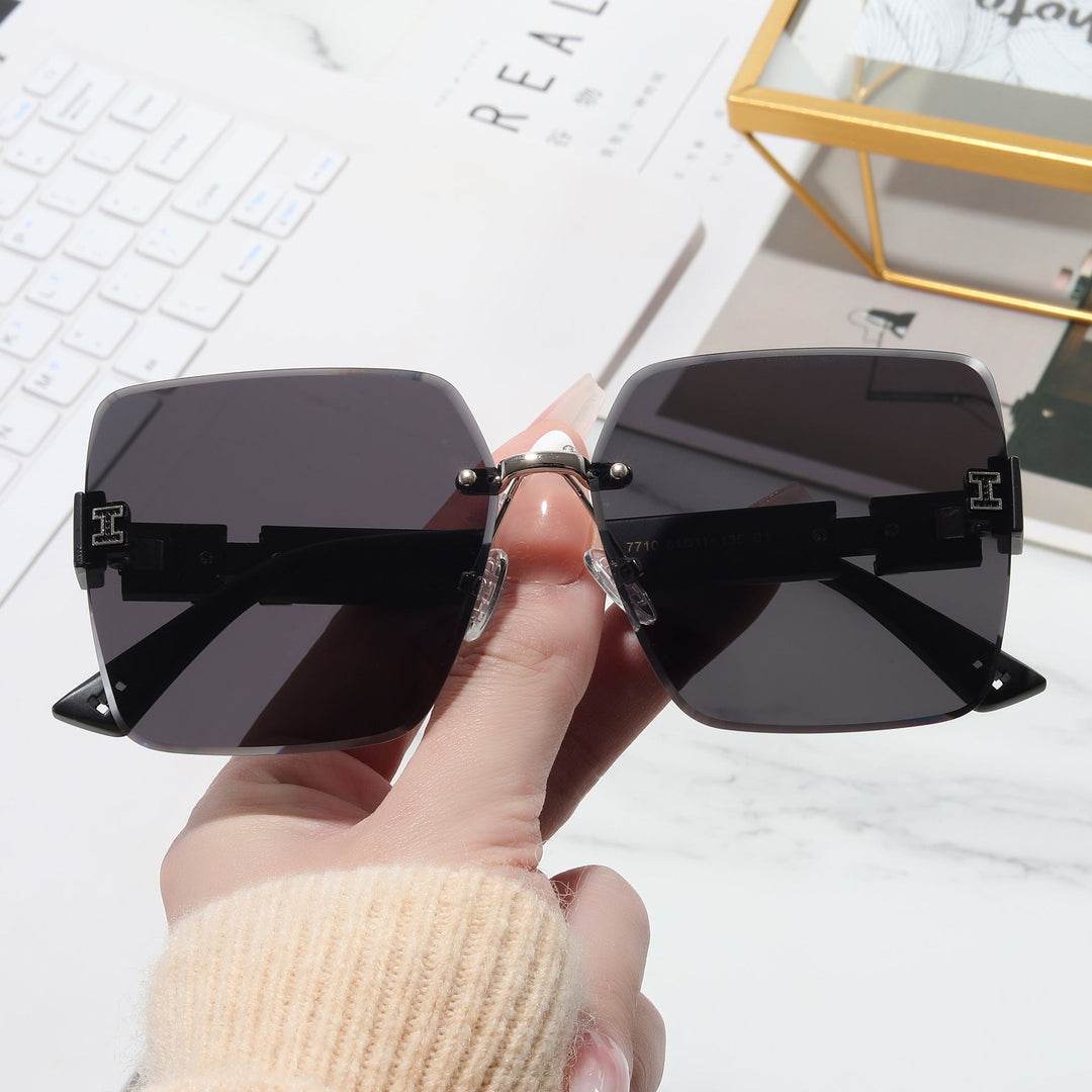 Women's oversized square sunglasses with stylish accents Kalsten