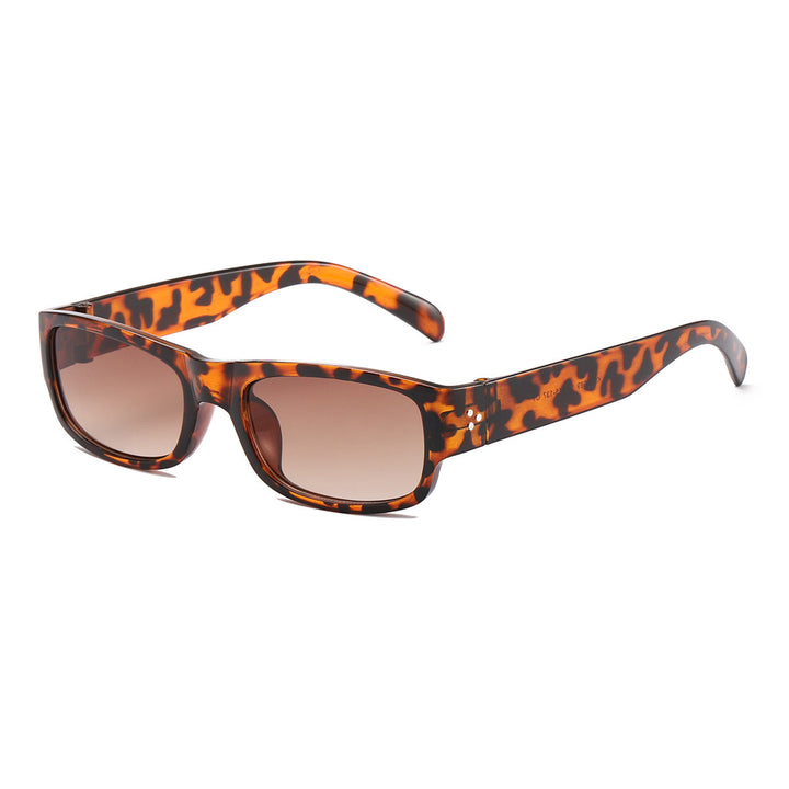 Ladies elegant sunglasses with modern frame Kalsten
