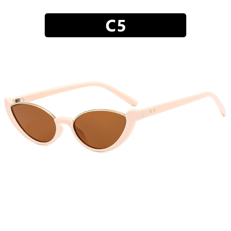 Women's Cat-Eye Sunglasses with Mirrored Lenses and Elegant Frame Kalsten