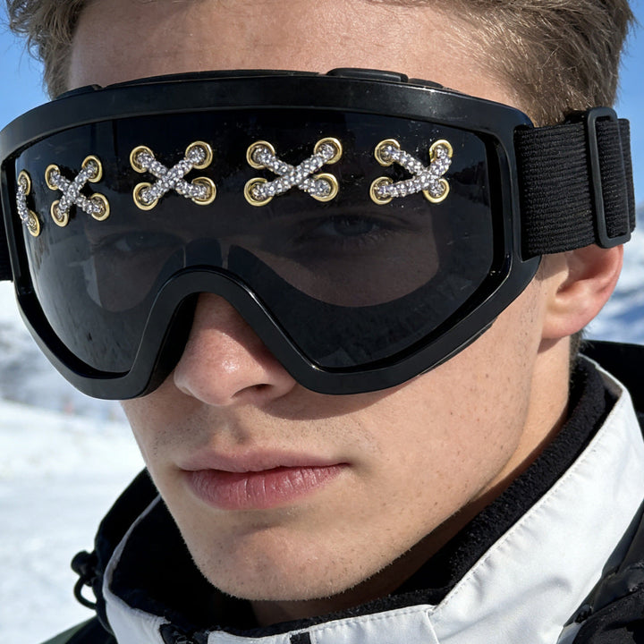Women's sporty protective goggles in modern design with innovative details Kalsten