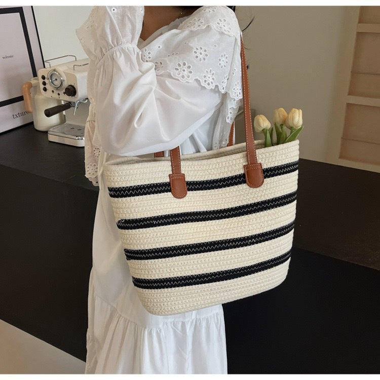 Casual tote bag with stylish stripe pattern Kalsten
