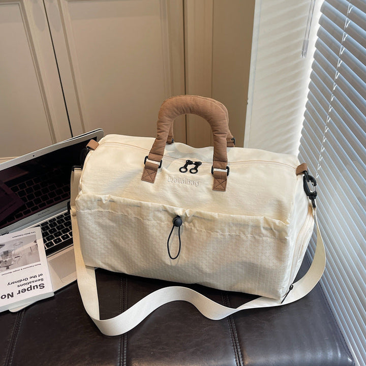 Sporty travel bag with padded carrying handle Kalsten