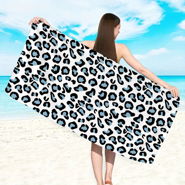 large and soft beach towel with striped pattern Kalsten