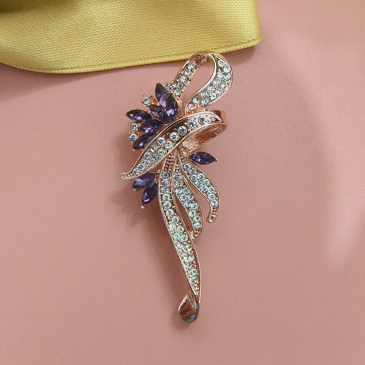 Exquisite brooch with sparkling zirconia and blue gemstones Kalsten