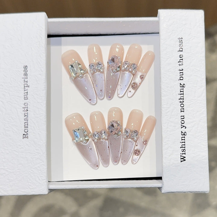 Romantic artificial nails with glitter decoration Kalsten