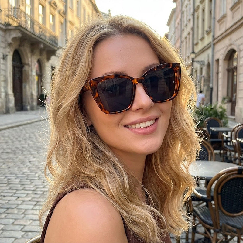 Ladies Fashion Oversized Sunglasses with Unique Design Kalsten