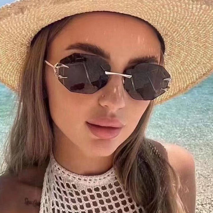 Women's geometric sunglasses with modern metal frame Kalsten
