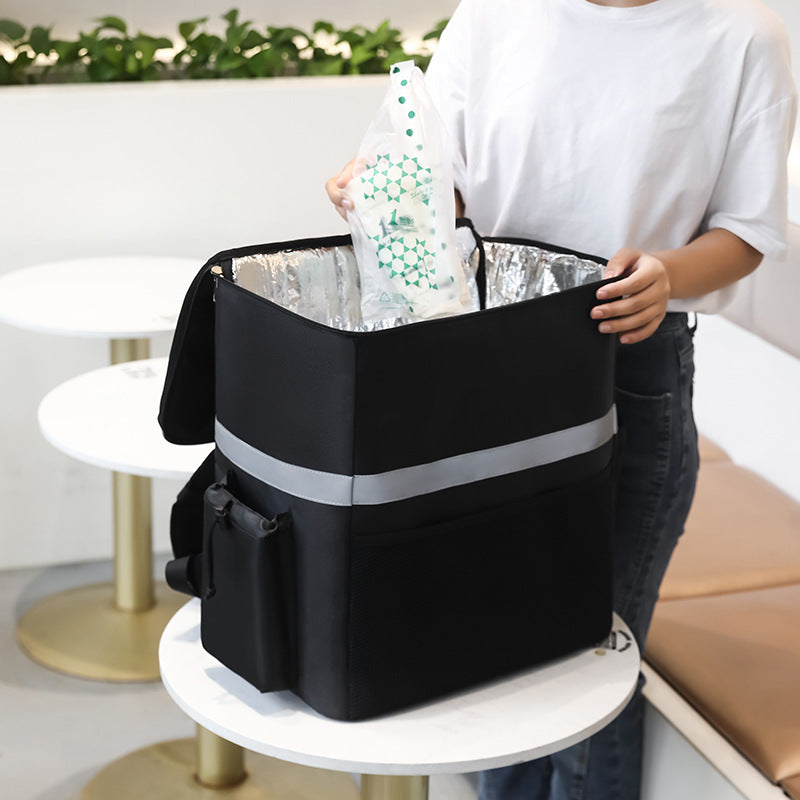 Unisex cooler bag with multiple compartments and padded carrying handle Kalsten