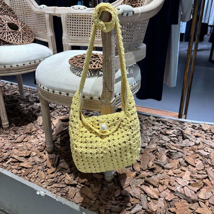 Hand-knotted shoulder bag with bead closure Kalsten