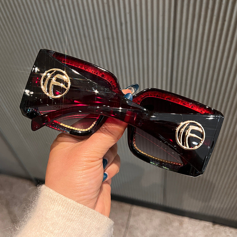Women's sunglasses with rhinestone decorated frame Kalsten