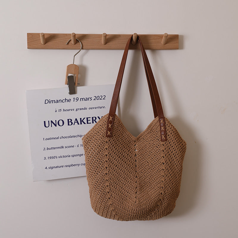 Handcrafted wicker bag with sturdy leather handles Kalsten