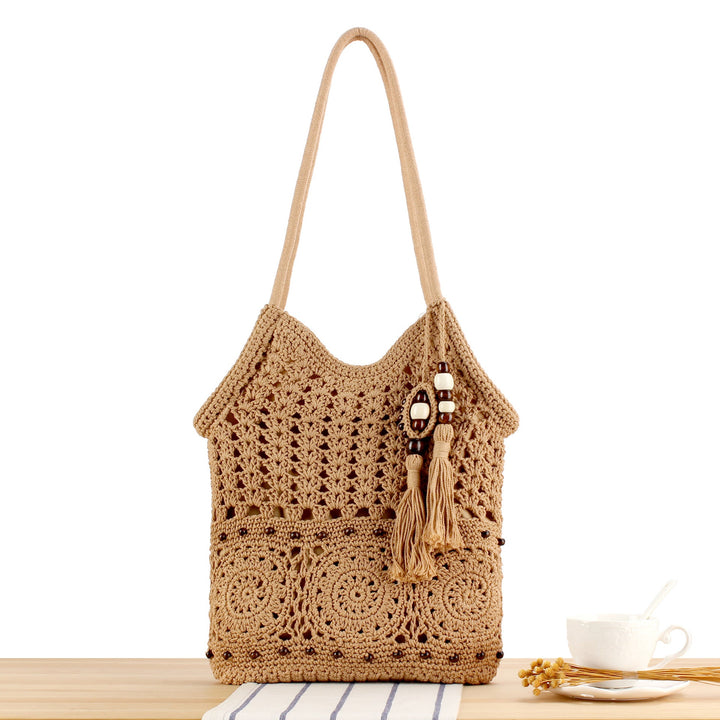 Hand-knotted macrame bag with playful pendant Kalsten