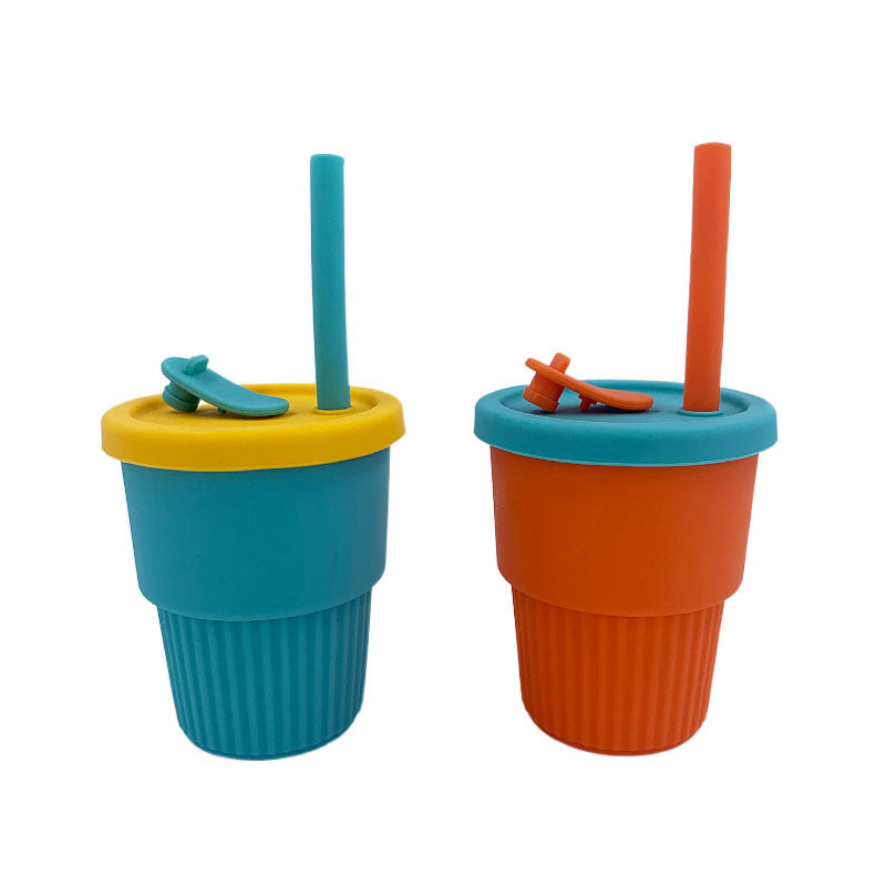 Unisex reusable silicone cup with lid and straw Kalsten