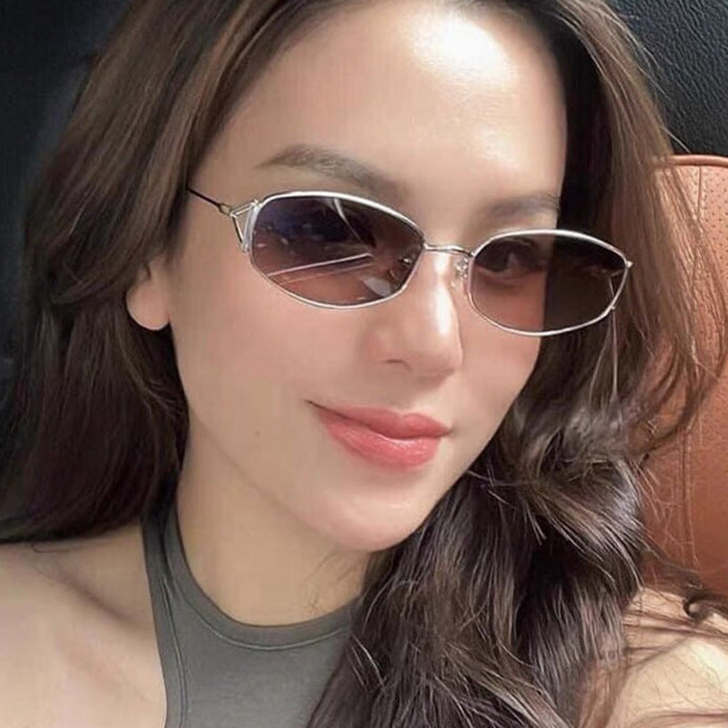 Women's fashionable sunglasses in an elegant oval design with high-quality metal frame Kalsten