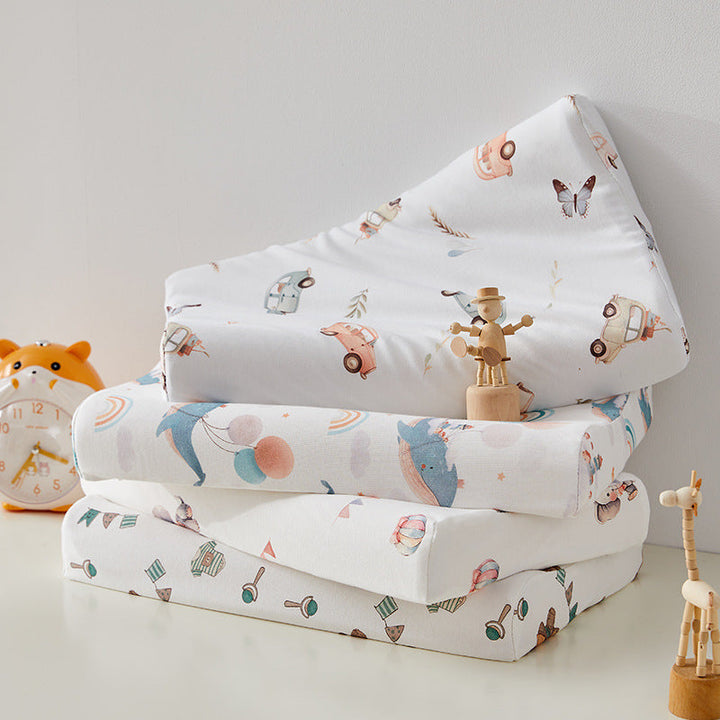 Children's sleeping pillow with hypoallergenic cover and cute vehicle motif Kalsten