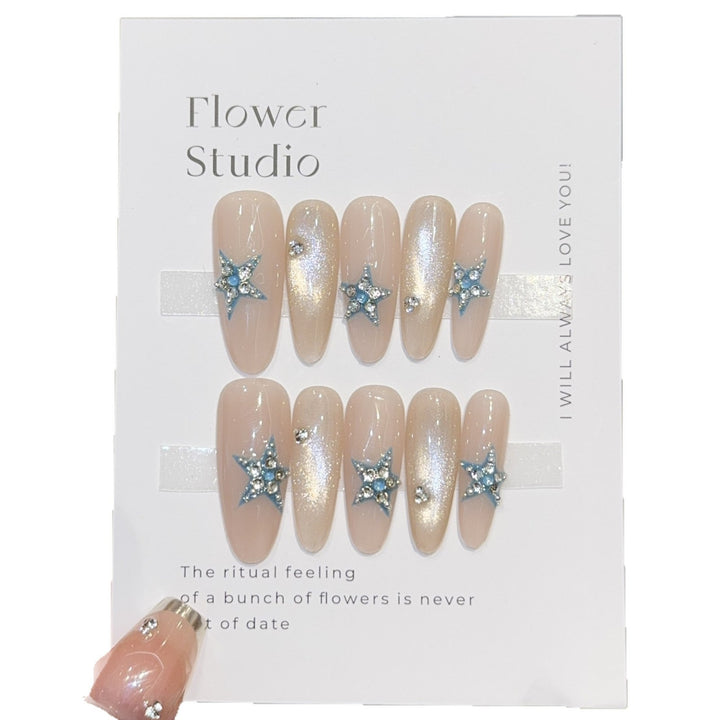 Glamorous artificial nails with star accents Kalsten