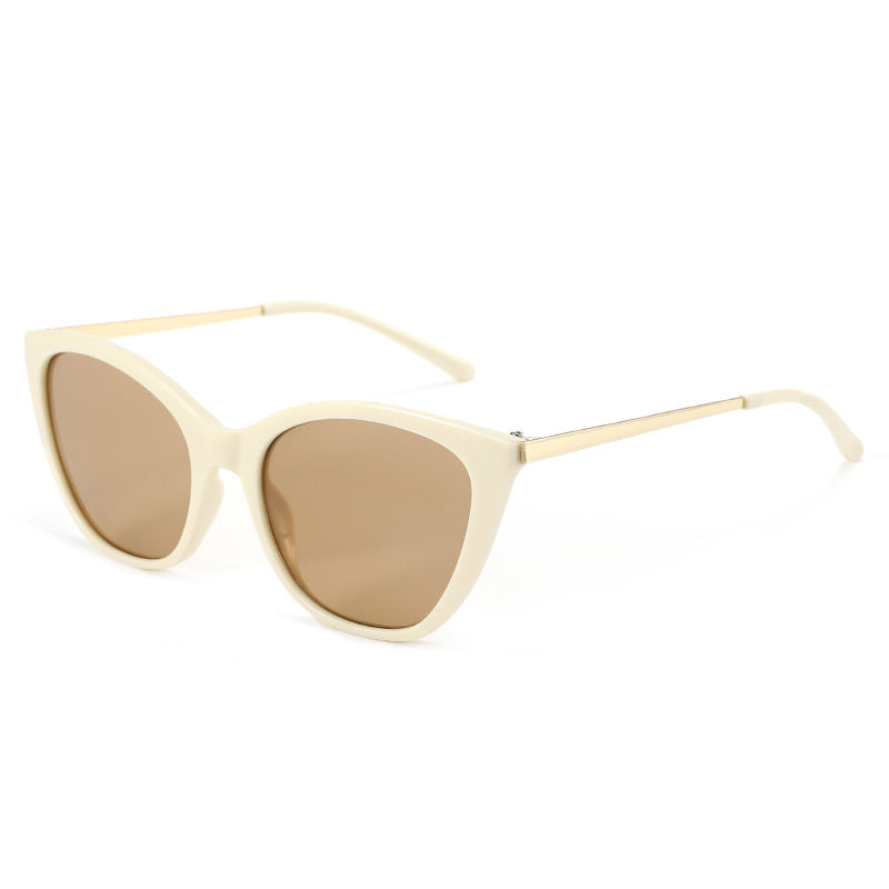Ladies elegant Cat-Eye sunglasses with high-quality frame and UV protection Kalsten
