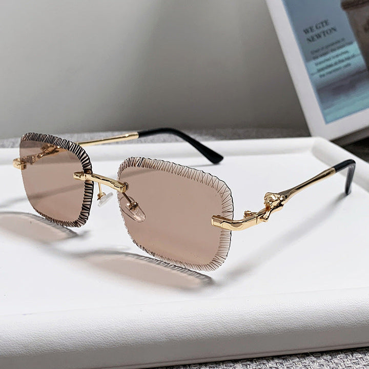 Women's fashionable sunglasses with textured frame and subtle gradient Kalsten